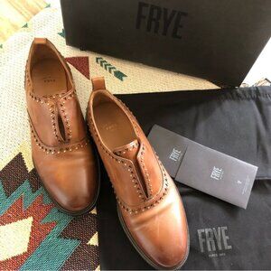 FRYE Annie Stud Oxford 8.5